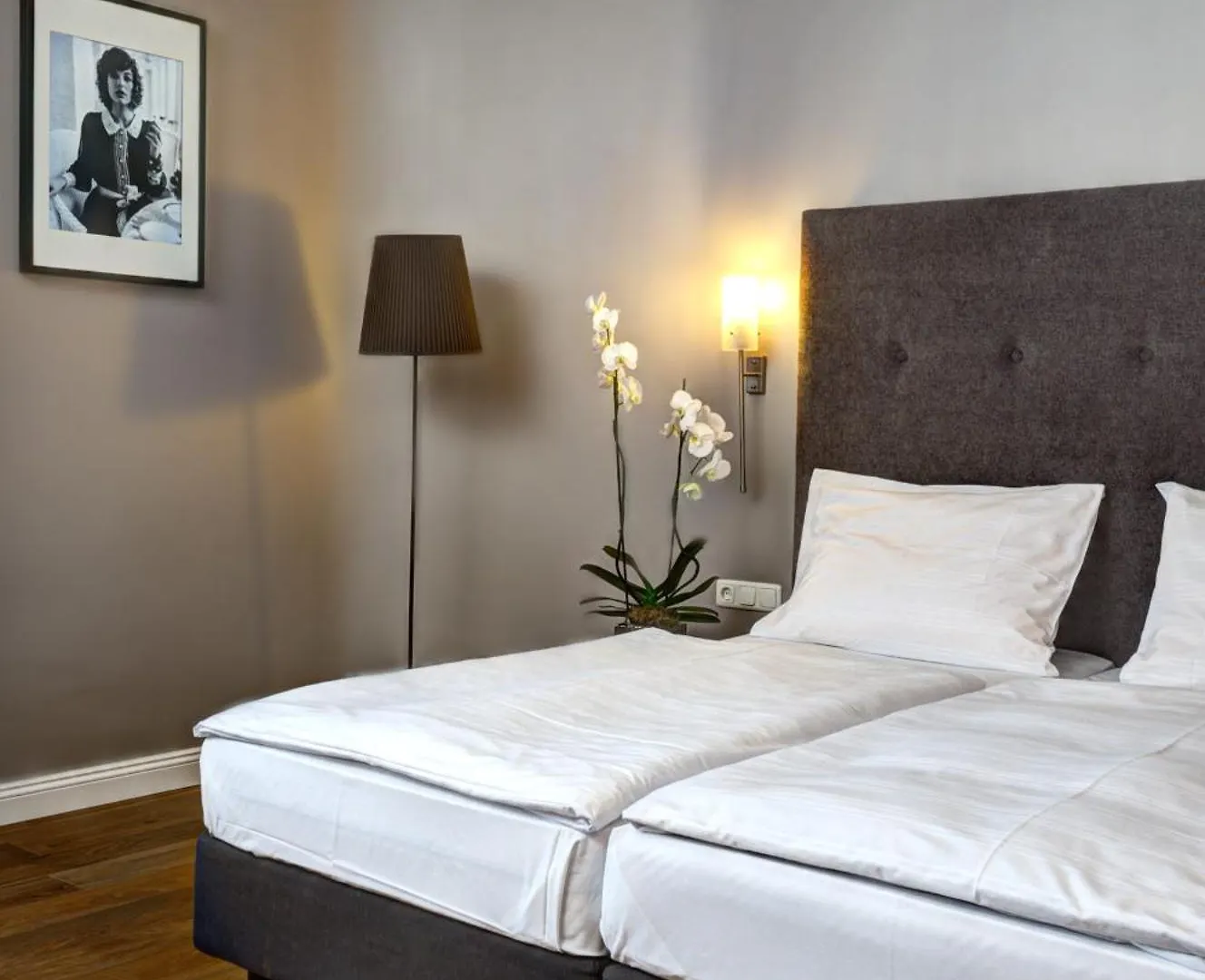 Hotel Amano Duesseldorf 3*, Düsseldorf