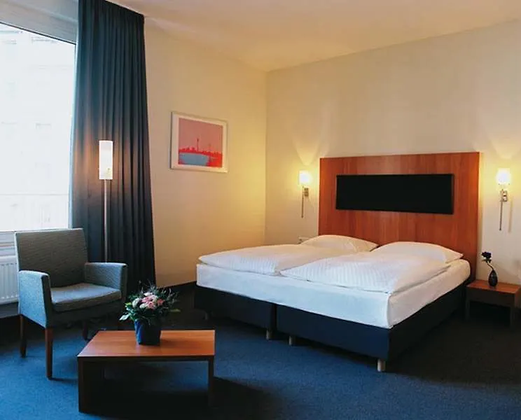 ***  Hotel Amano Duesseldorf Allemagne