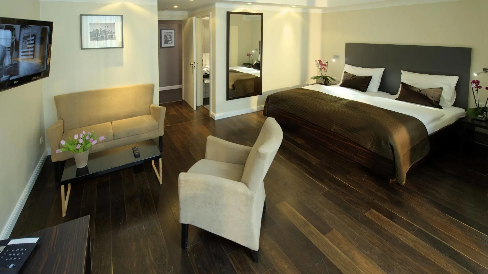 Hotel Amano Duesseldorf 3*, Düsseldorf